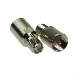 Adaptor FME plug / SMA socket